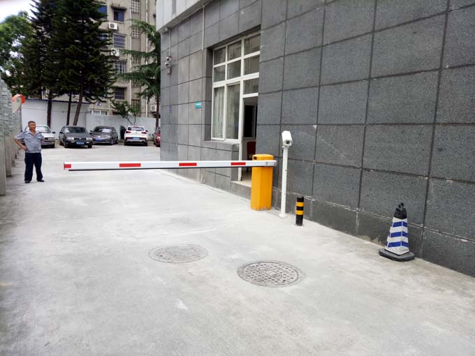 綿陽游仙區(qū)國(guó)稅局車牌識(shí)別系統(tǒng)案例