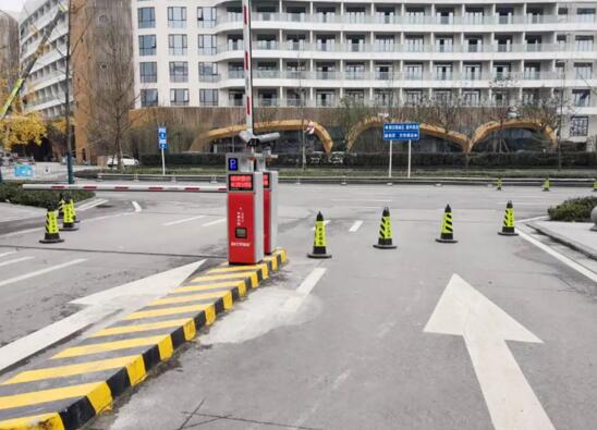 道爾停車場(chǎng)系統(tǒng)駐守都江堰文旅城