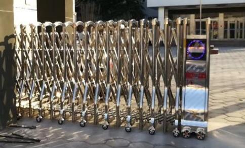 承德運(yùn)都職業(yè)培訓(xùn)學(xué)校選擇承德出安智能為電動(dòng)伸縮門供貨商