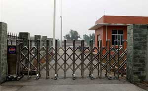 樂山市五通橋區(qū)洪貴機(jī)械加工廠電動(dòng)伸縮門案例