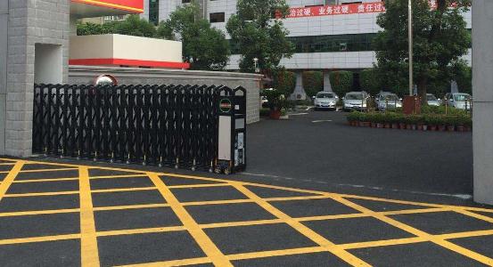 衡水出安智能電動伸縮門點綴衡水新光新材料科技有限公司