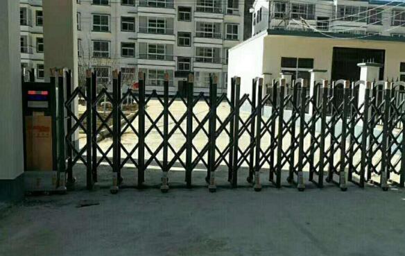 衡水出安智能伸縮門(mén)成功落地衡水新光新材料科技有限公司