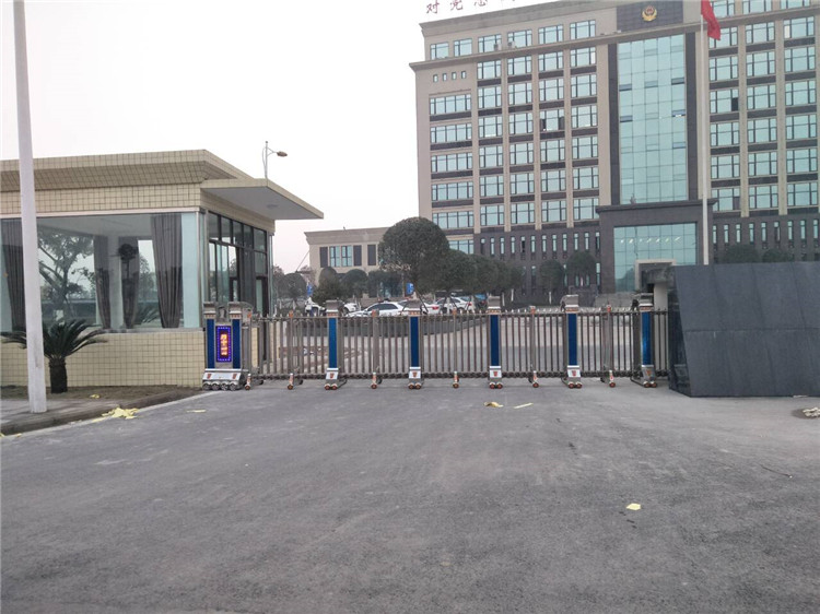 內(nèi)江出安智能電動伸縮門進(jìn)駐內(nèi)江川建建筑有限公司