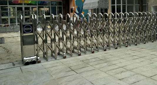 衢州出安智能電動伸縮門進駐衡水金太陽輸送機械工程有限公司大門口