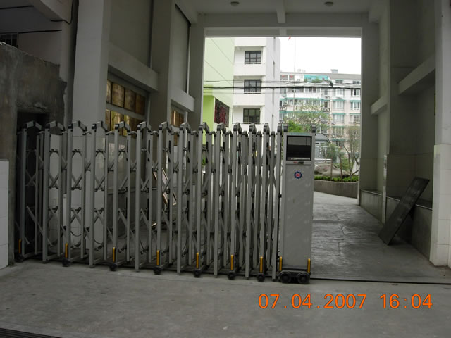 熱烈祝賀麗水出安智能電動伸縮門進(jìn)駐麗水市中山小學(xué)