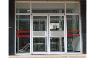 沈陽市商業(yè)銀行肯德基門工程案例 - 中出網(wǎng)-智能出入口與停車充電門戶