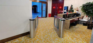 江西南昌機(jī)場擺閘安裝 - 中出網(wǎng)-智能出入口與停車充電門戶