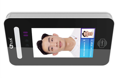 云卡通人臉機(jī)