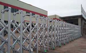 梅州市筑源建筑工程有限公司電動伸縮門案例