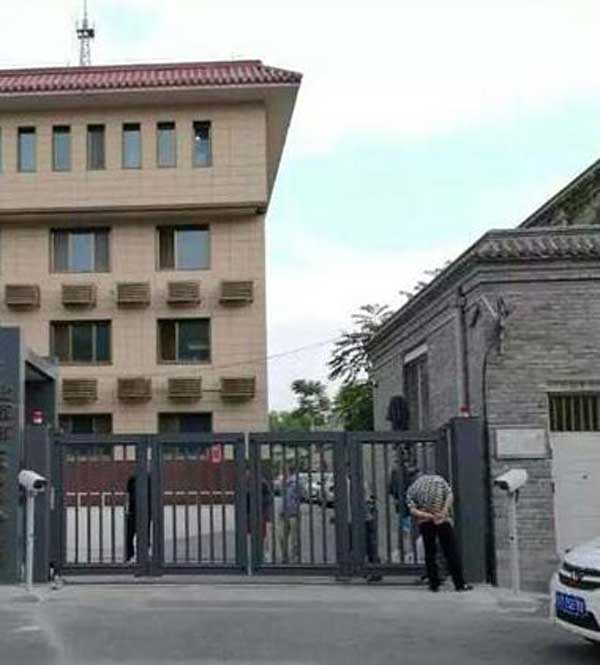 銅仁公安局懸浮折疊門案例 - 中出網-智能出入口與停車充電門戶