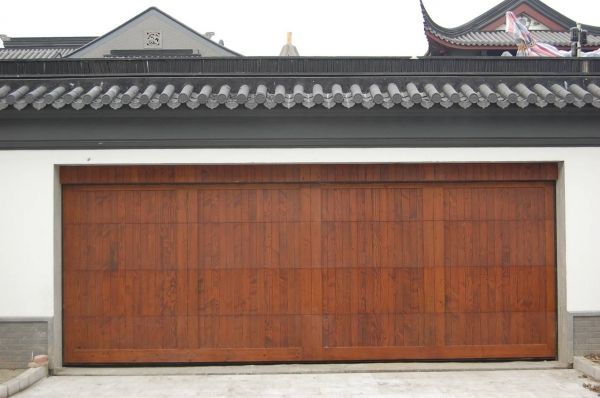 翻板車庫(kù)門(mén)