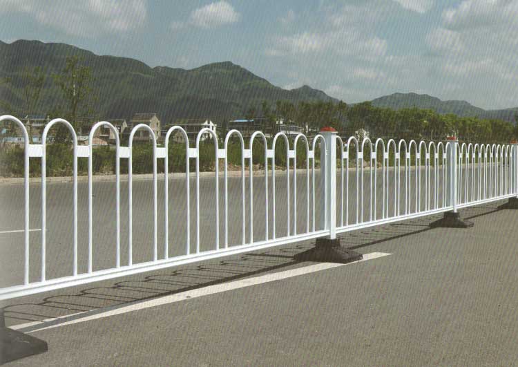 公路護(hù)欄LO-GL-1