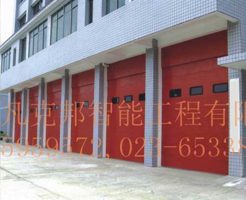 電動(dòng)車(chē)庫(kù)門(mén)