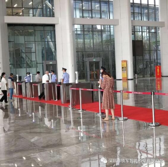 人證比對系統(tǒng)+翼閘方案配套設(shè)施