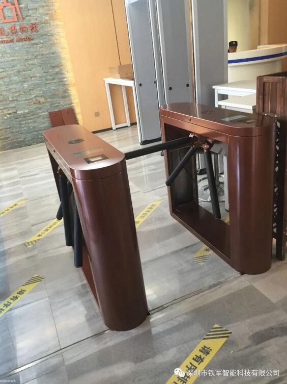 鐵軍智能票務(wù)三輥閘