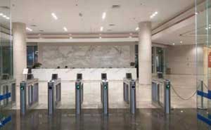 東莞濱海灣新區(qū)政府辦公大樓人臉識別通道閘案例