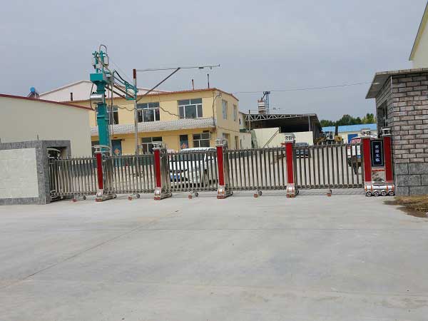 赤峰金粟糧油購銷有限責(zé)任公司電動(dòng)伸縮門工程 - 中出網(wǎng)-智能出入口與停車充電門戶