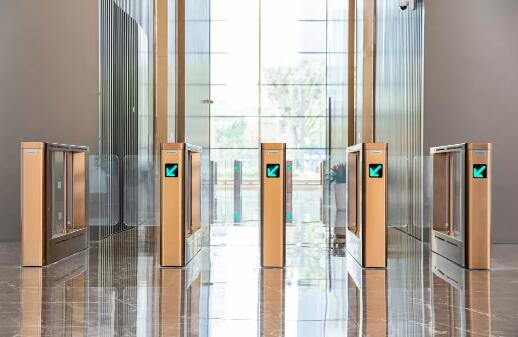 上海董家渡金融城應(yīng)用固力保通道閘