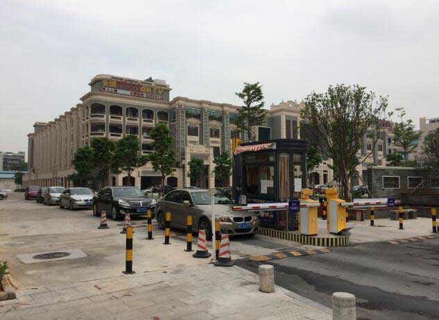 佛山西華里飲食文化城停車場(chǎng)系統(tǒng)案例 - 中出網(wǎng)-智能出入口與停車充電門戶