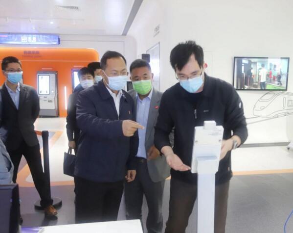 廣州市市委常委、統(tǒng)戰(zhàn)部部長盧一先率隊調研佳都科技