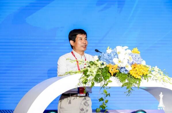 廣州市發(fā)展和改革委員會市管一級調(diào)研員李小聰致辭