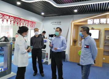 廈門市政協(xié)黨組成員、副主席李欽輝一行調(diào)研瑞為