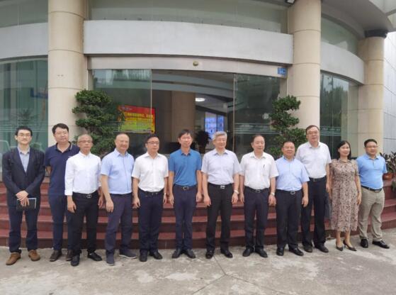 全國(guó)工商聯(lián)副主席樊友山一行領(lǐng)導(dǎo)赴立林參觀走訪