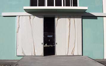 車庫(kù)門 - 車庫(kù)門