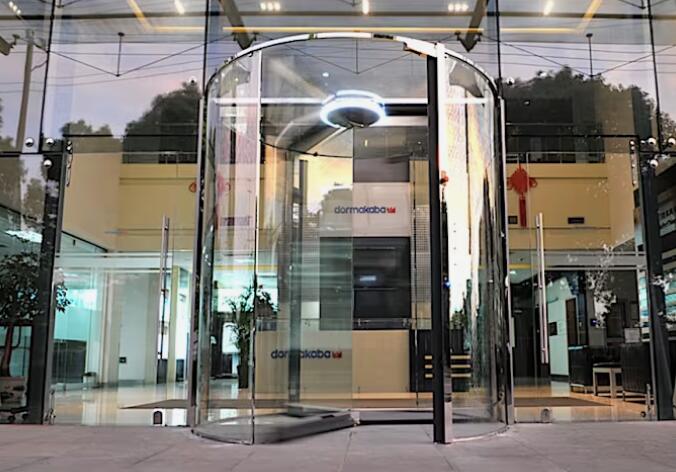 KTV ATRIUM FLEX 晶碟旋轉(zhuǎn)門