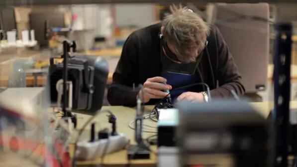 嚴(yán)格進(jìn)行研發(fā)