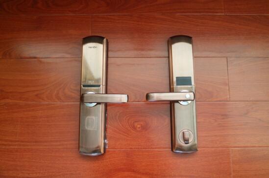 亞太天能T109高端指紋鎖評(píng)測(cè)