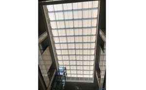 禪城南莊強輝陶瓷中空采光頂遮陽電動窗簾案例