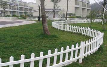 PVC草坪花壇護欄