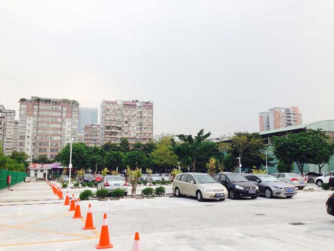 佛山市政府停車場系統(tǒng)案例 - 中出網-智能出入口與停車充電門戶