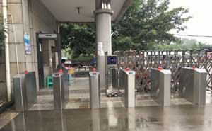 重慶農(nóng)業(yè)大學(xué)通道閘案例 - 中出網(wǎng)-智能出入口與停車充電門戶