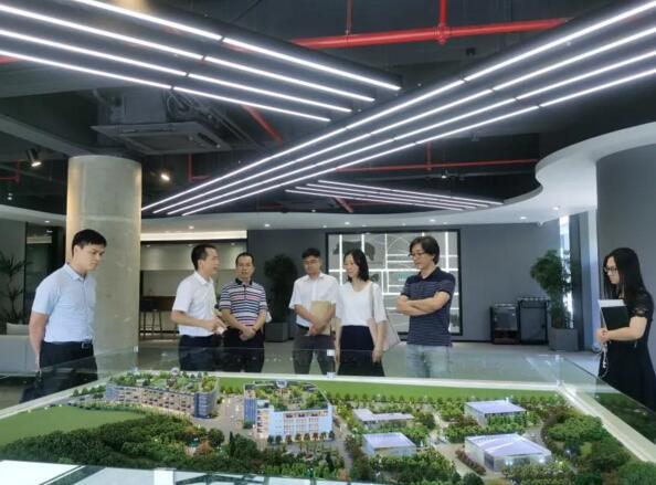 廣東省工信廳領(lǐng)導(dǎo)視察偉龍廣州新基地