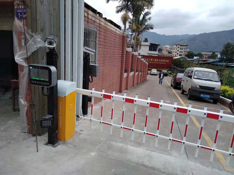 福建省長(zhǎng)汀縣第一建筑工程有限公司采用龍巖出安道閘