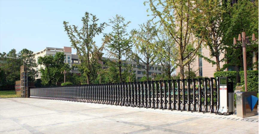 熱烈祝賀婁底出安智能電動(dòng)伸縮門進(jìn)駐長(zhǎng)青商業(yè)街