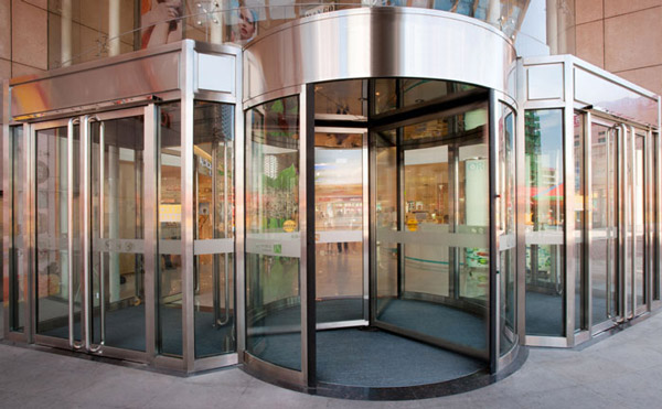 熱烈祝賀阜新出安智能旋轉(zhuǎn)門(mén)進(jìn)駐阜新西山九郡